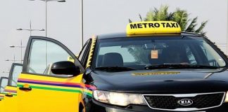A Cab Guy Shares His Experience with a “Lekki babe” who refused to stop brushing her hair in his car