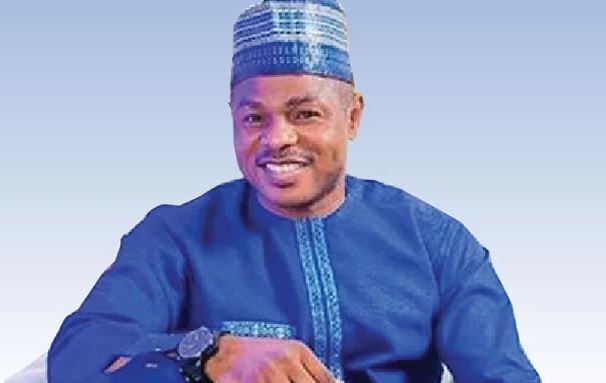 Yinka Ayefele