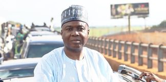 Motorcyclists, Artisans Reject Saraki, Burn PDP Campaign Souvenirs In Kwara