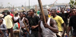 BREAKING: Hoodlums Set Ablaze Reps Member’s House In Anambra