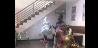 Woman Creates Scene, Cries Bitterly Over Missing #600k In Bank (Watch Video)