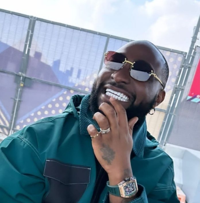Davido teet (1)