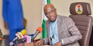 Drama as Nigerian governor shuts secretariat doors on commissioners, workers